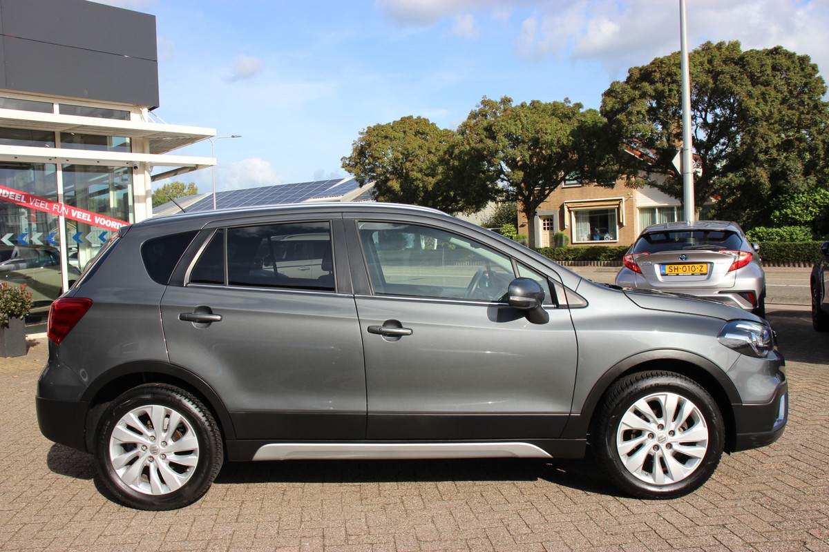 Suzuki S-Cross