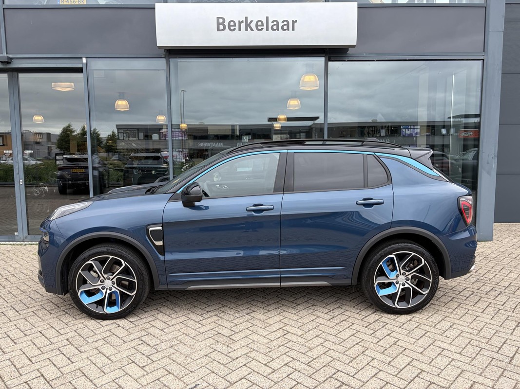 Lynk & Co 01