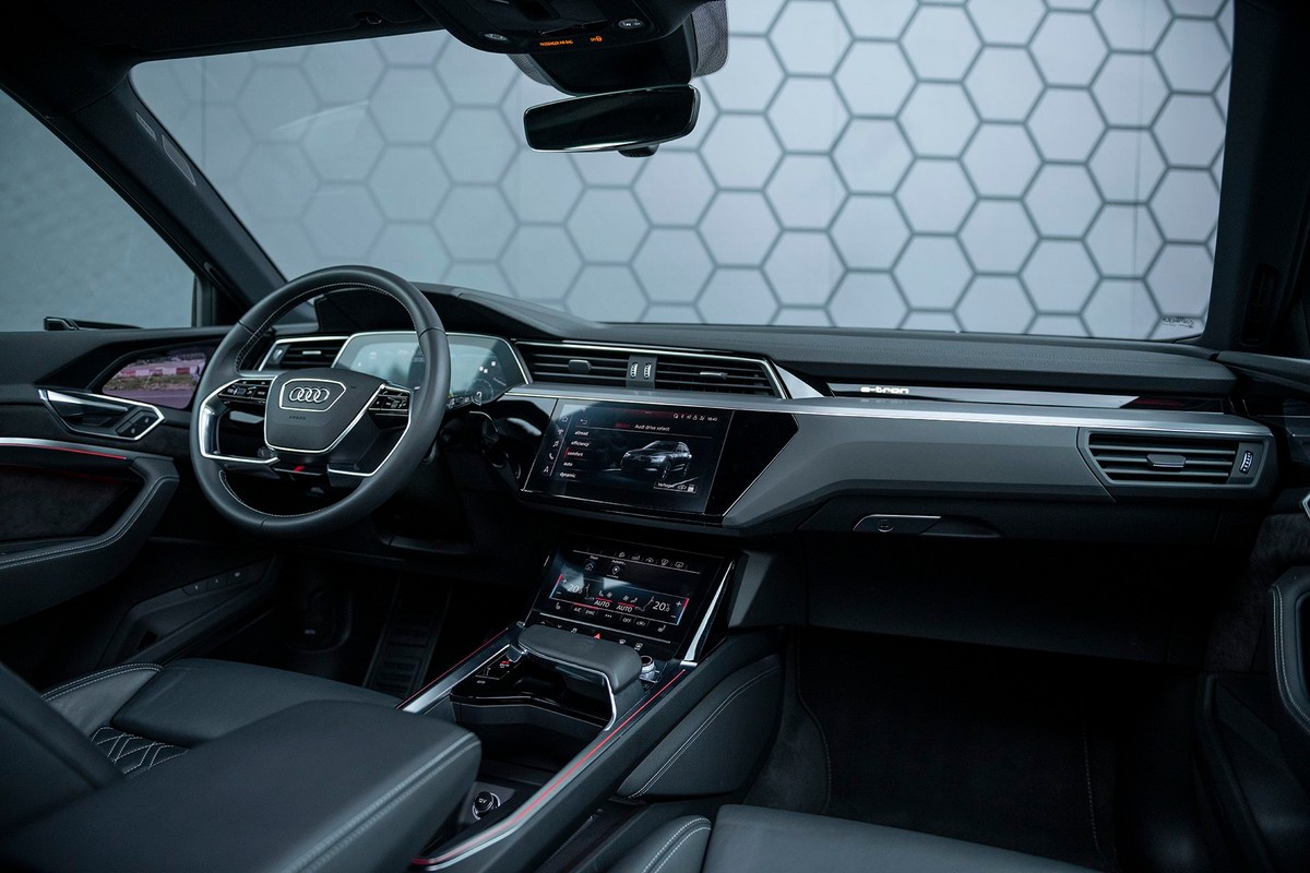 Audi e-tron