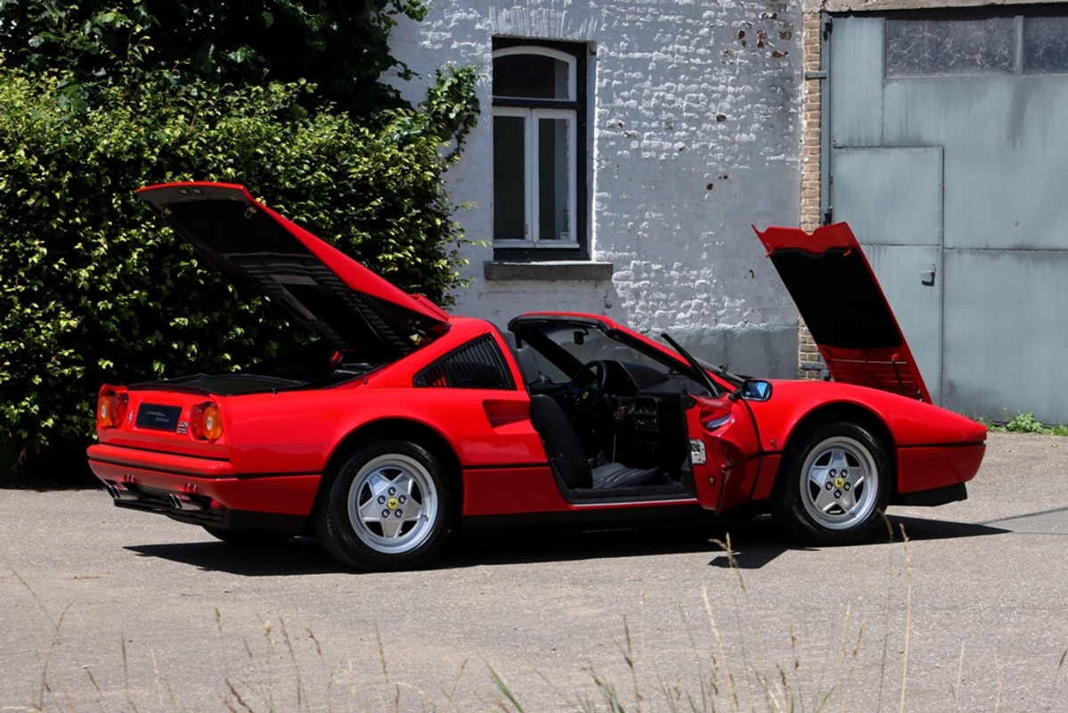 Ferrari 328