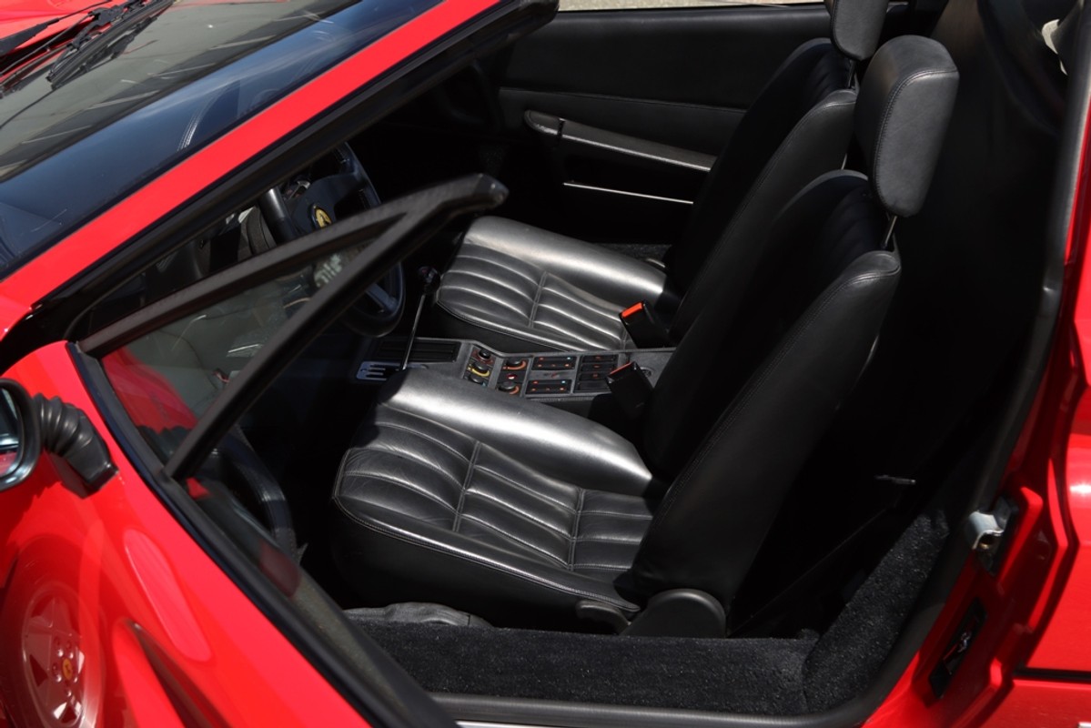 Ferrari 328