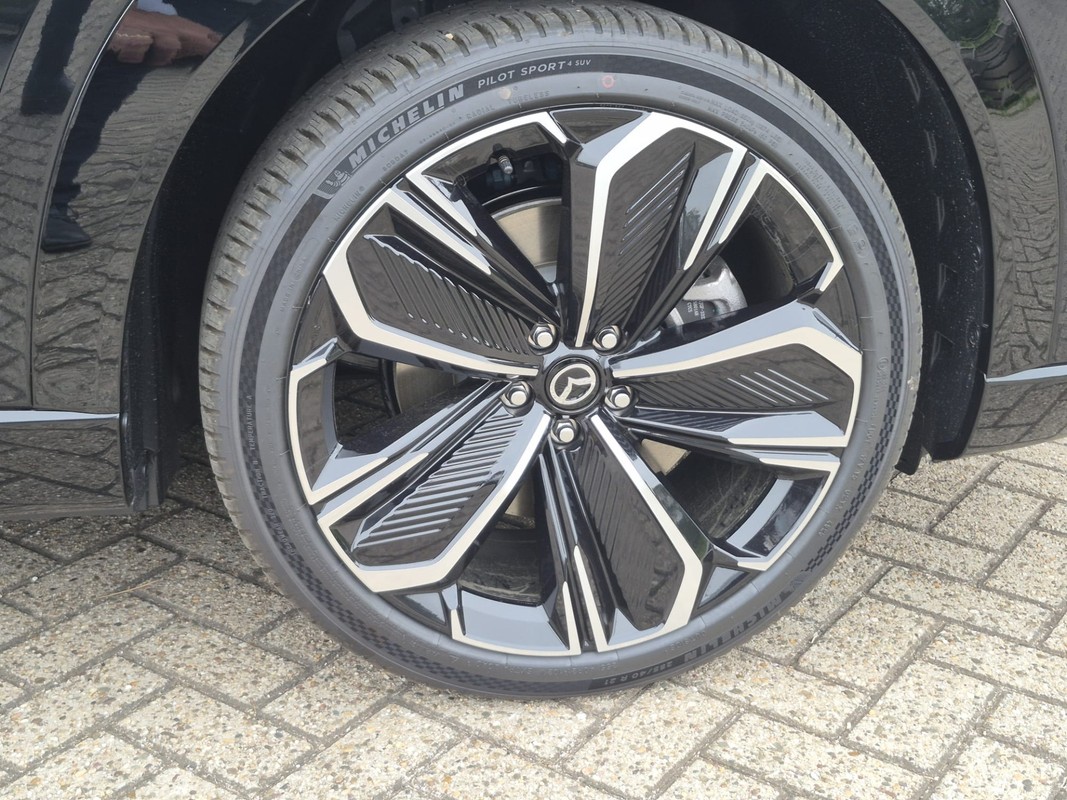 Mazda CX-6e
