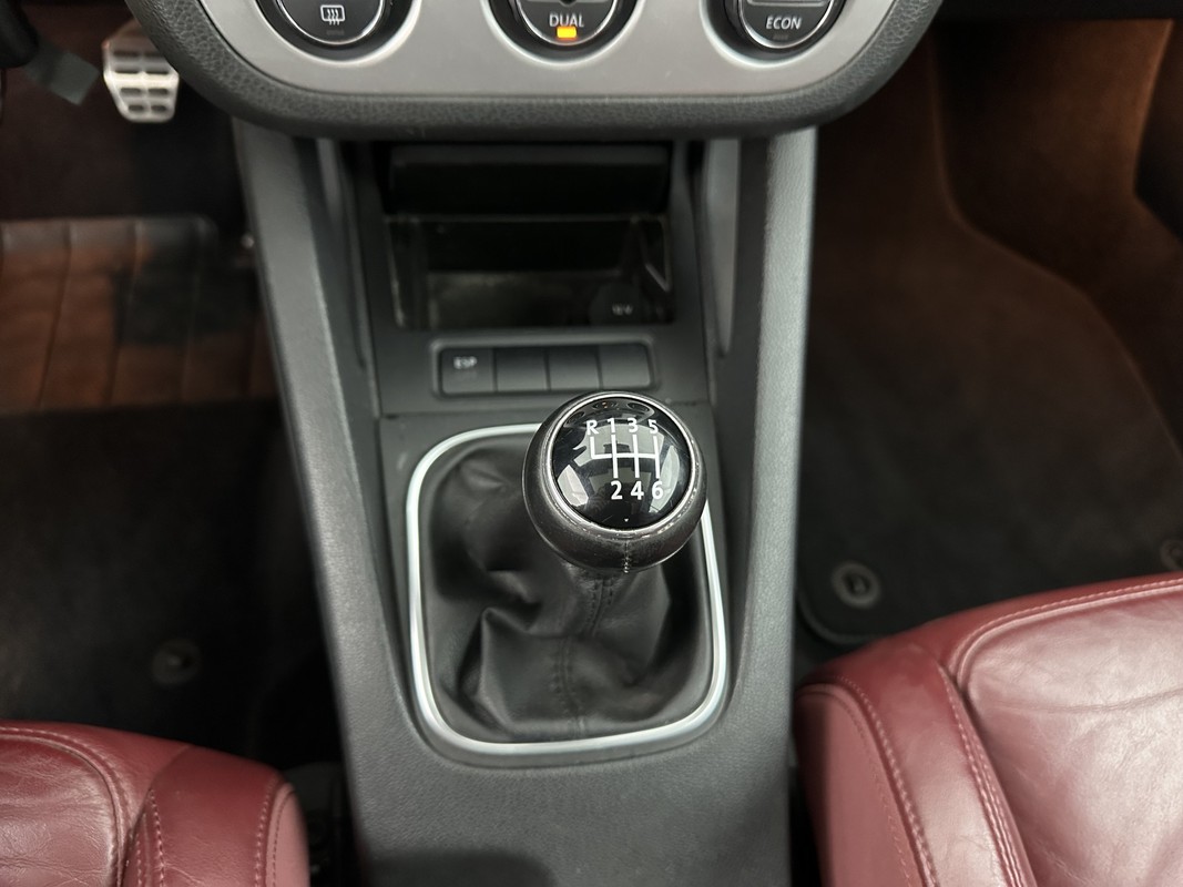 Volkswagen Eos