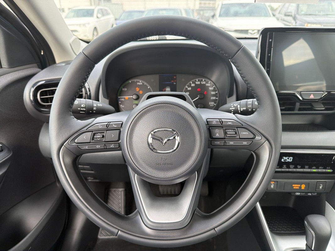 Mazda 2 Hybrid