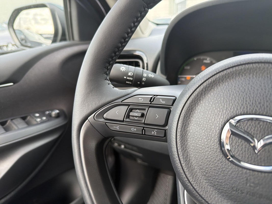 Mazda 2 Hybrid