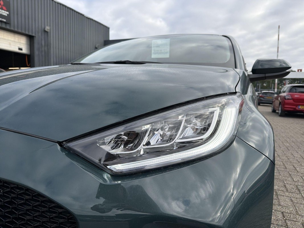 Mazda 2 Hybrid
