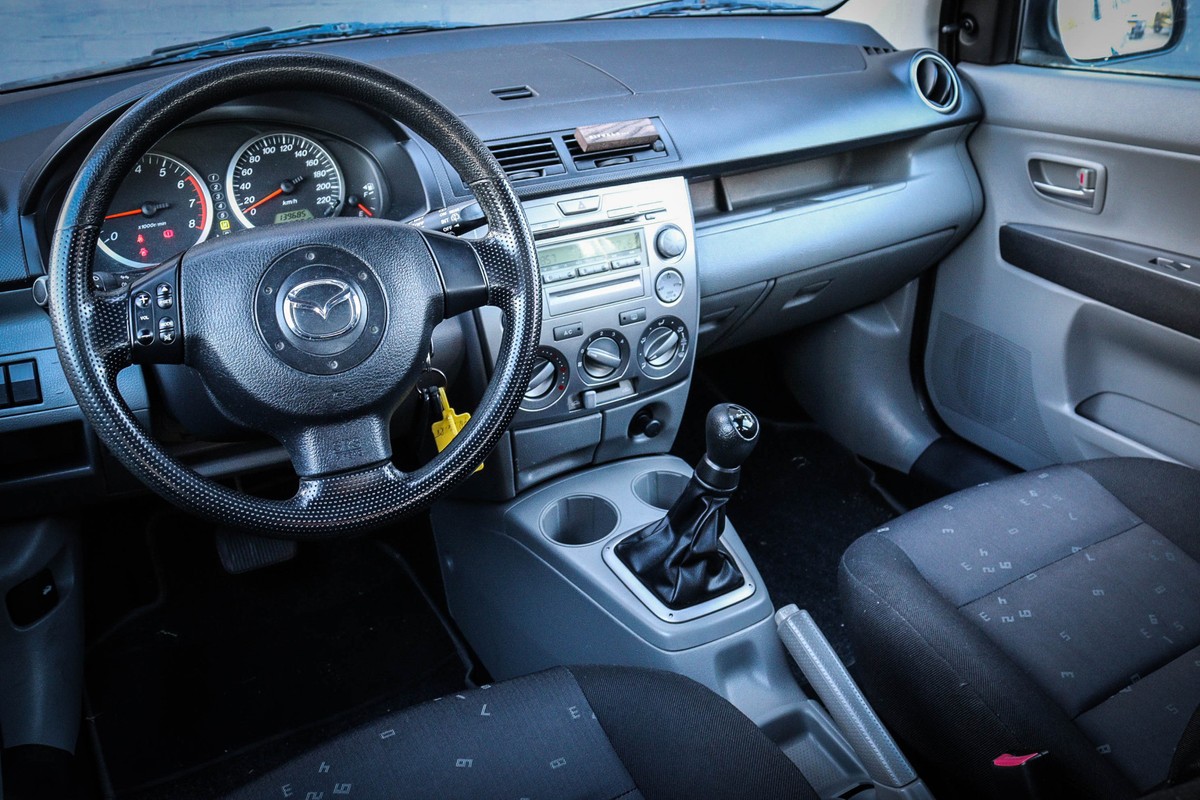 Mazda 2