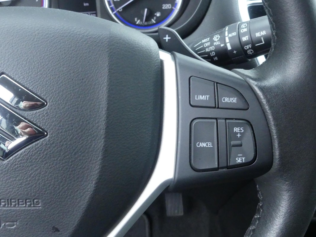 Suzuki S-Cross