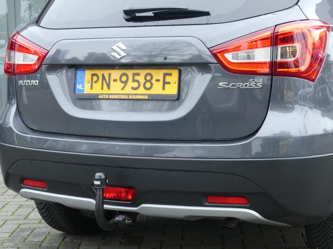 Suzuki S-Cross
