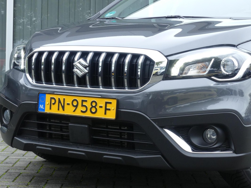 Suzuki S-Cross