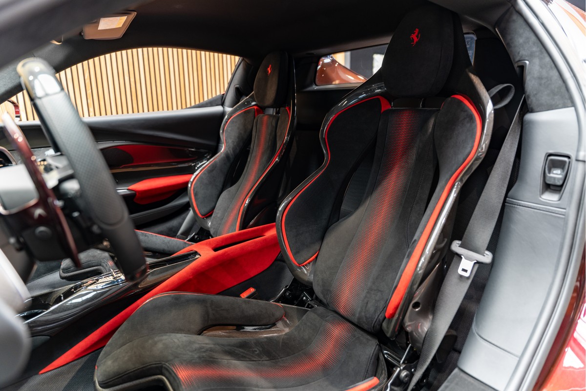 Ferrari 296
