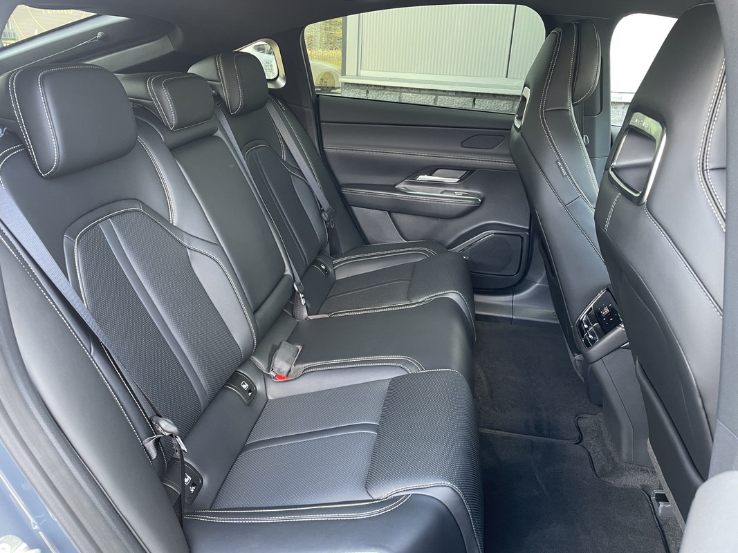 Mazda 6e