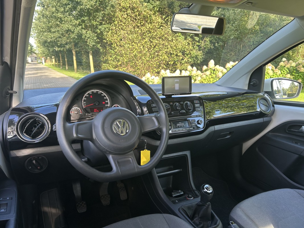 Volkswagen up!