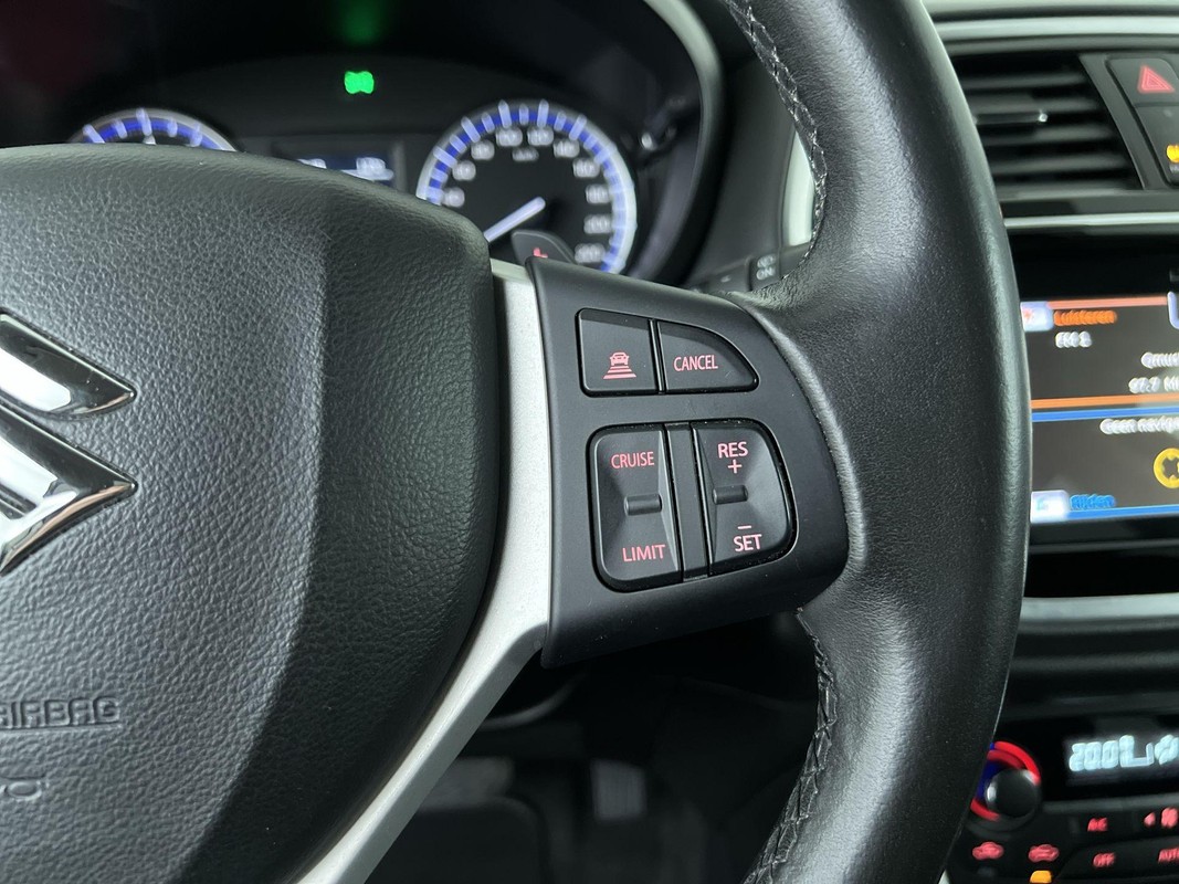 Suzuki S-Cross