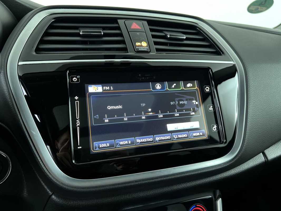 Suzuki S-Cross