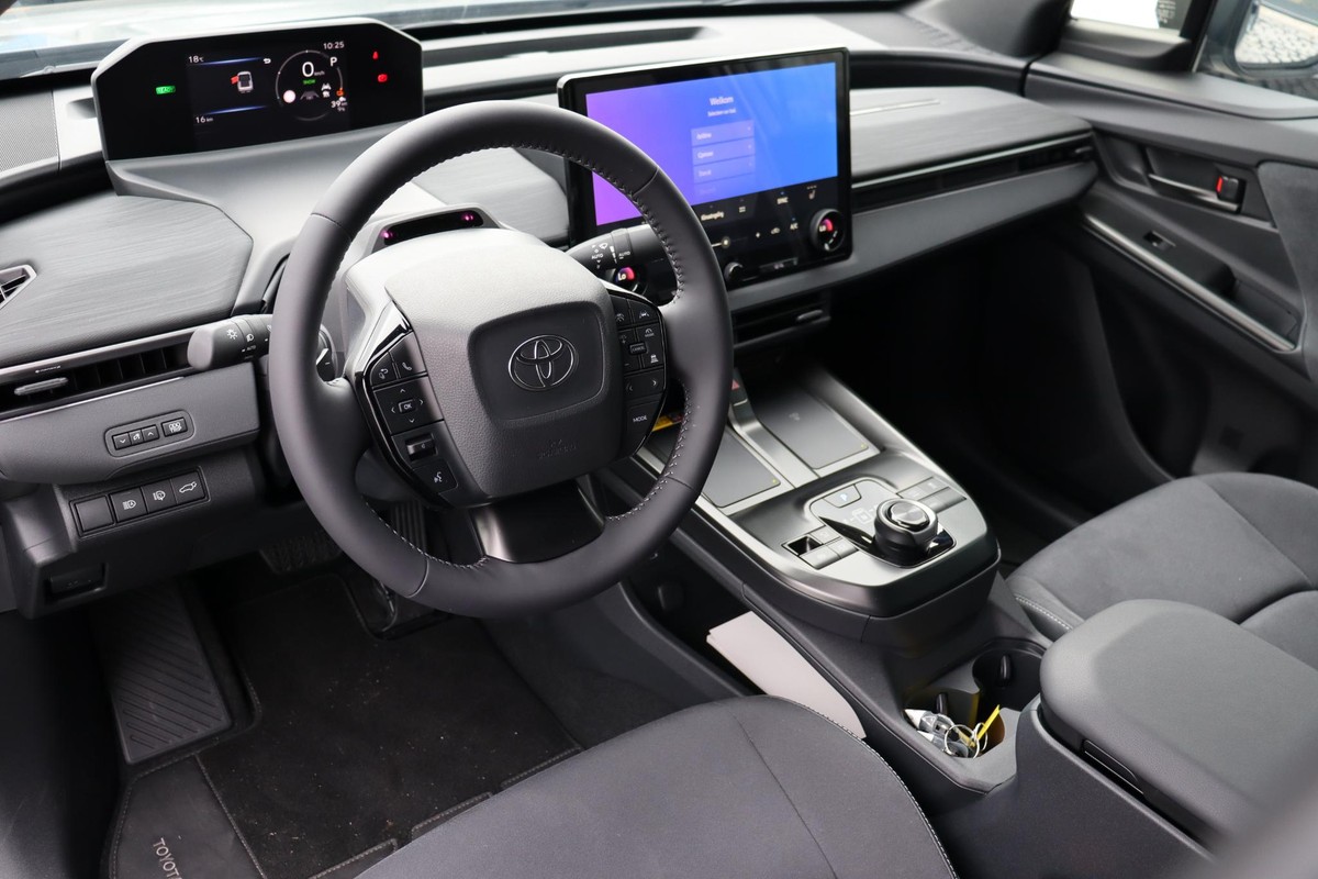 Toyota C-HR+