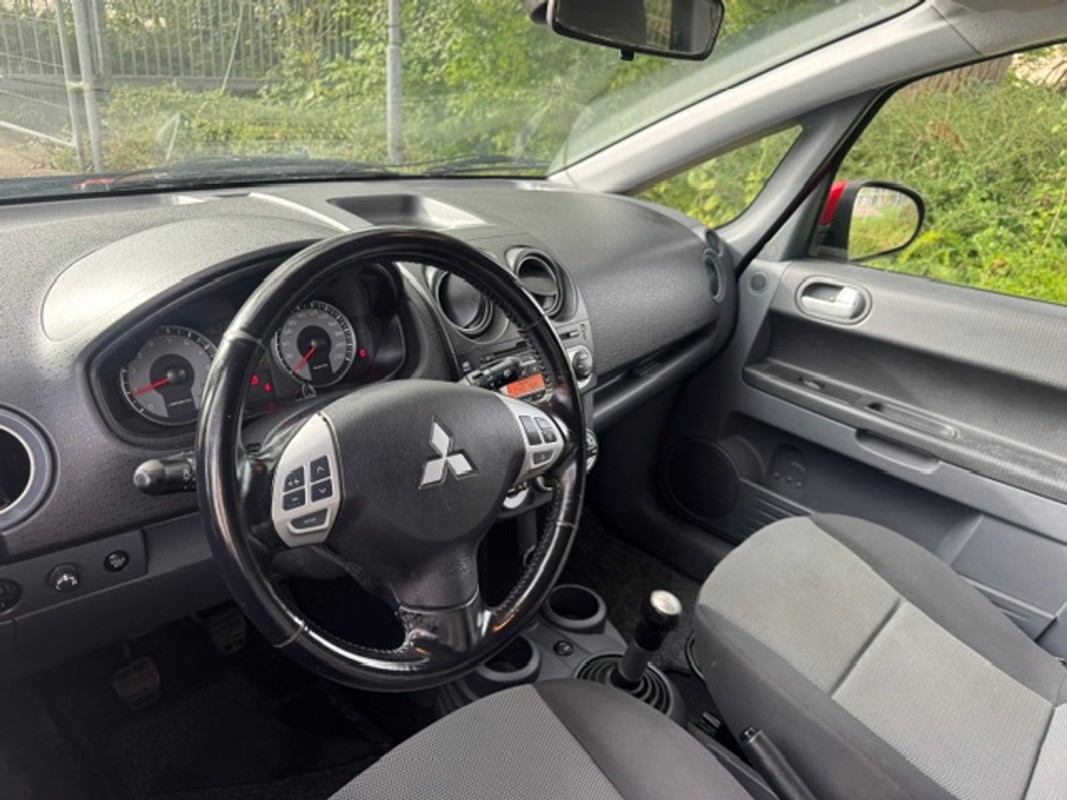Mitsubishi Colt