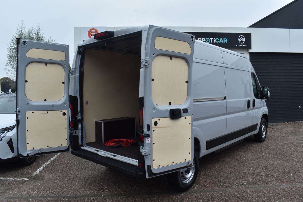 Opel Movano-e
