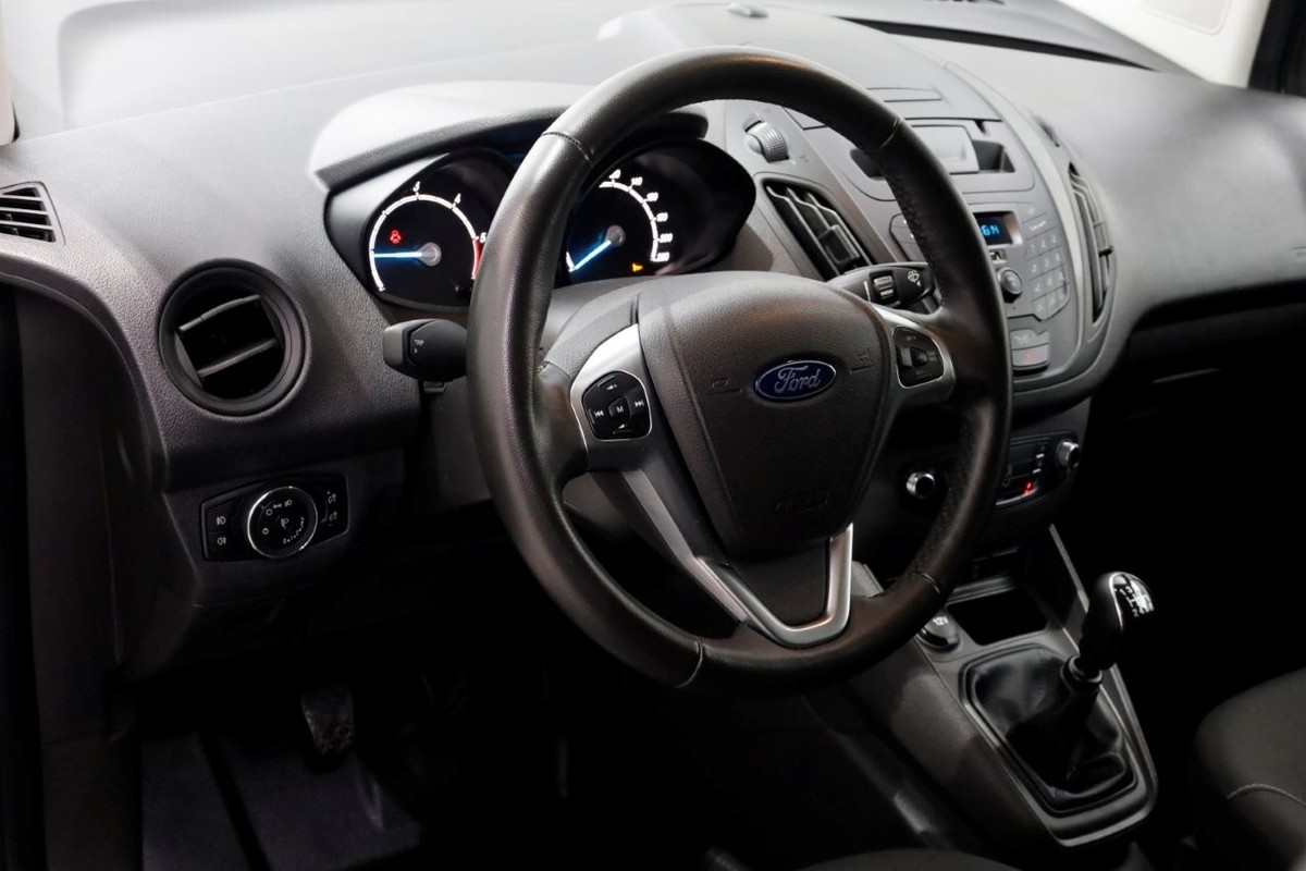 Ford Transit Courier
