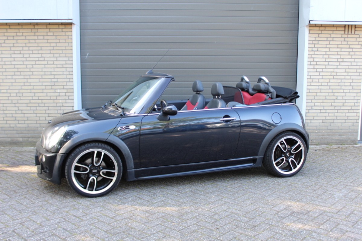MINI Cooper Cabrio