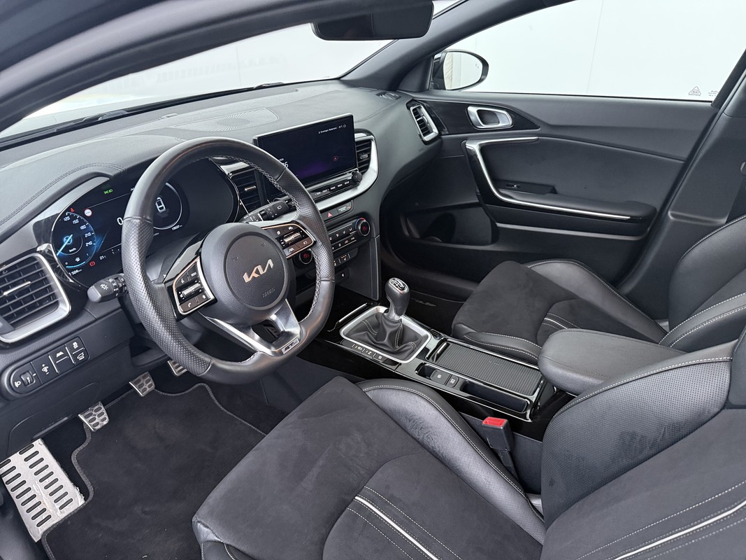 Kia ProCeed