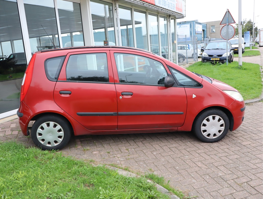 Mitsubishi Colt