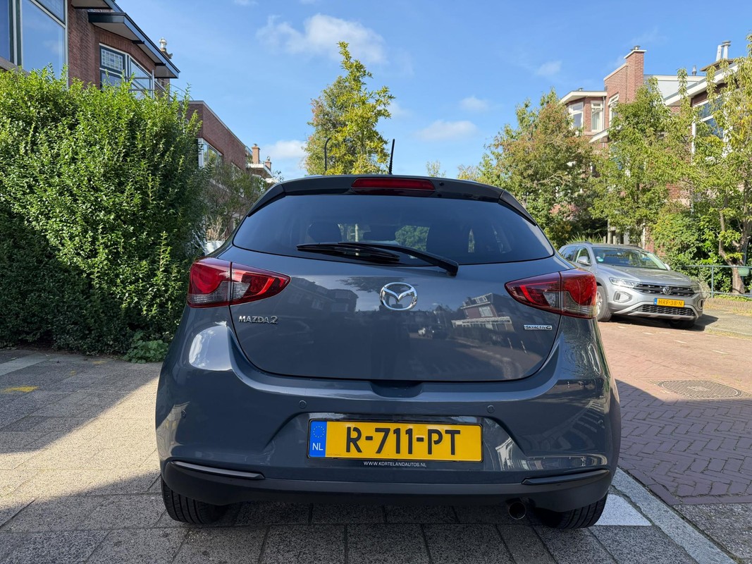 Mazda 2