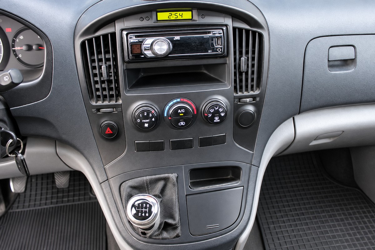 Hyundai H300