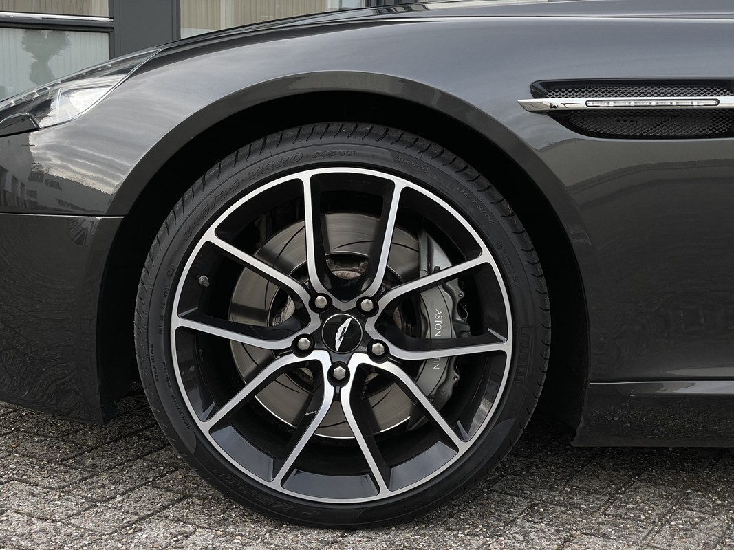 Aston Martin Rapide