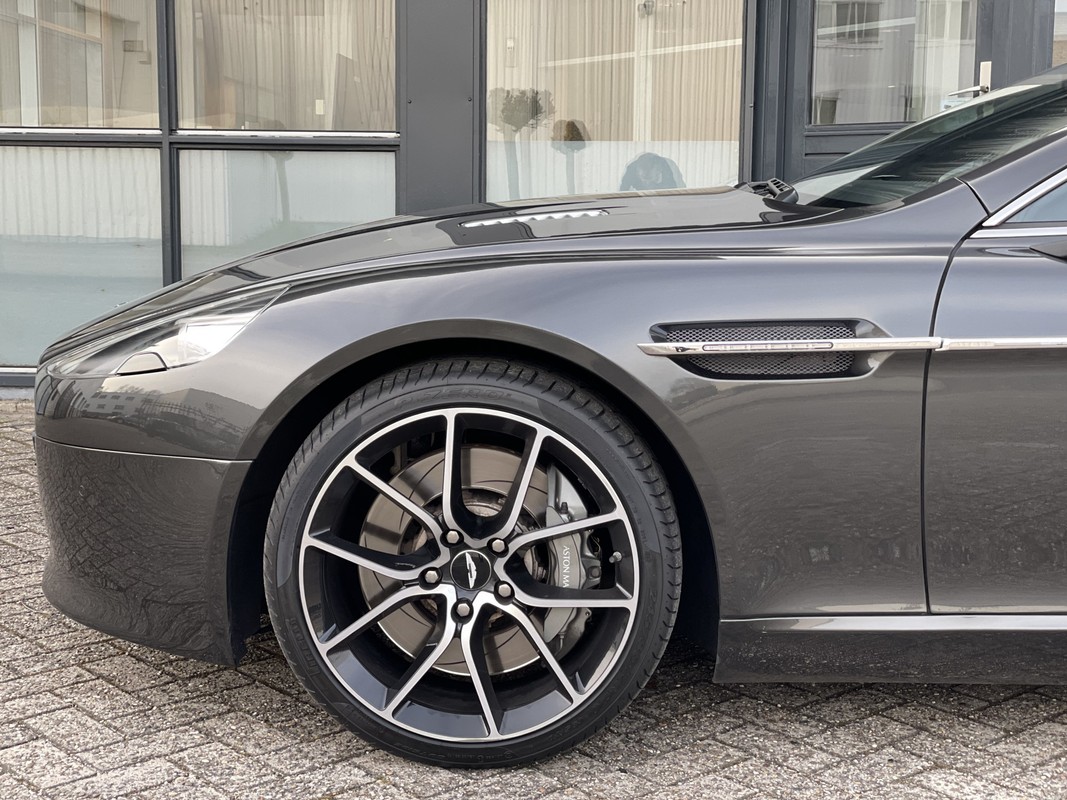 Aston Martin Rapide