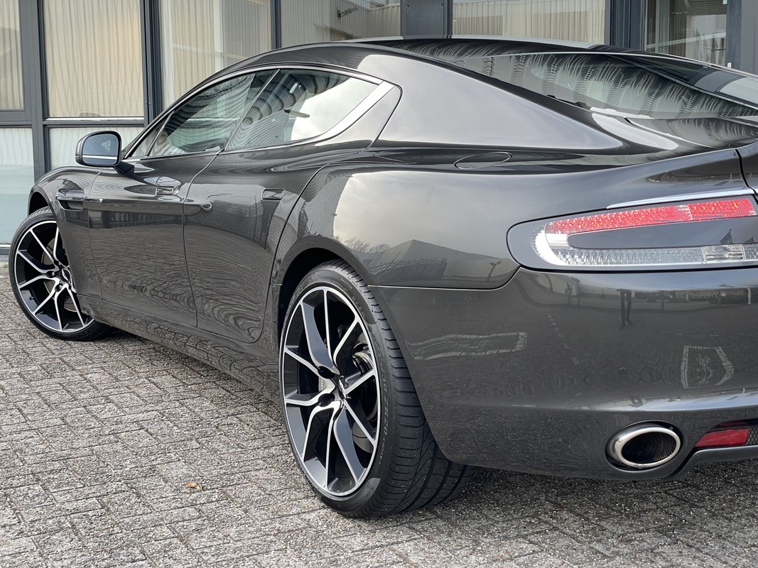 Aston Martin Rapide