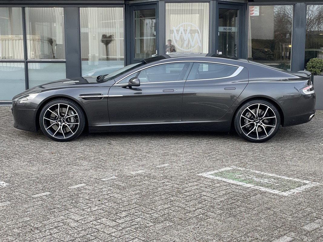 Aston Martin Rapide