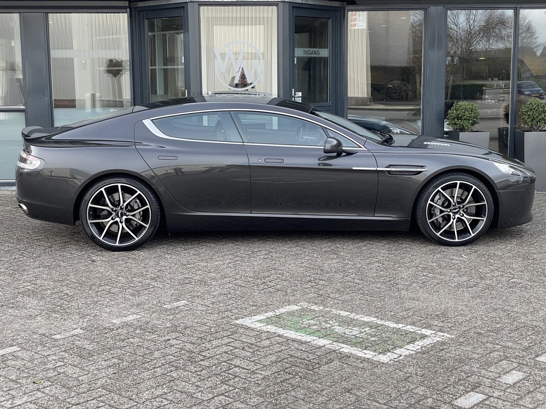 Aston Martin Rapide