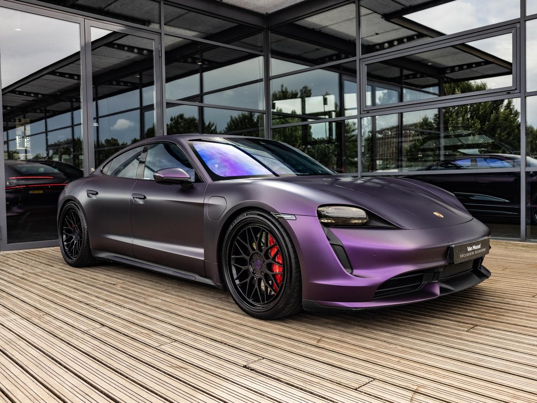 Porsche Taycan