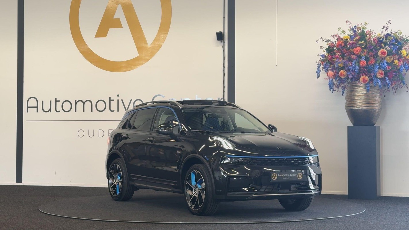 Lynk & Co 01