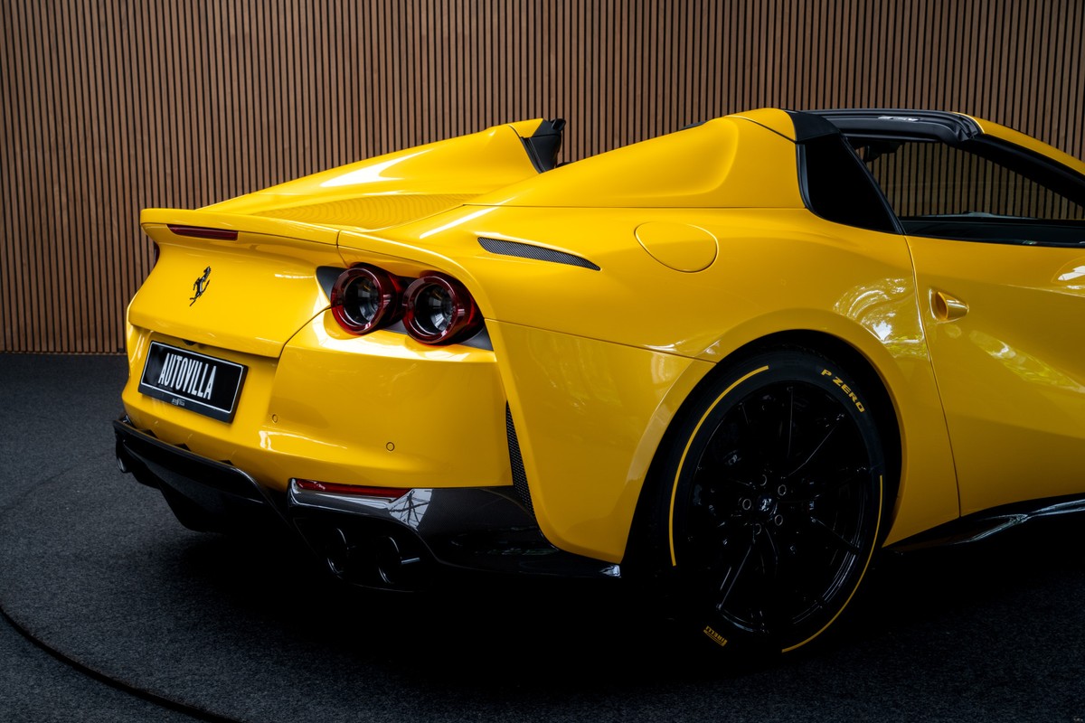 Ferrari 812 GTS
