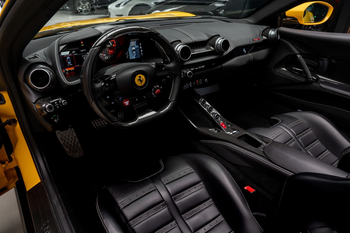Ferrari 812 GTS