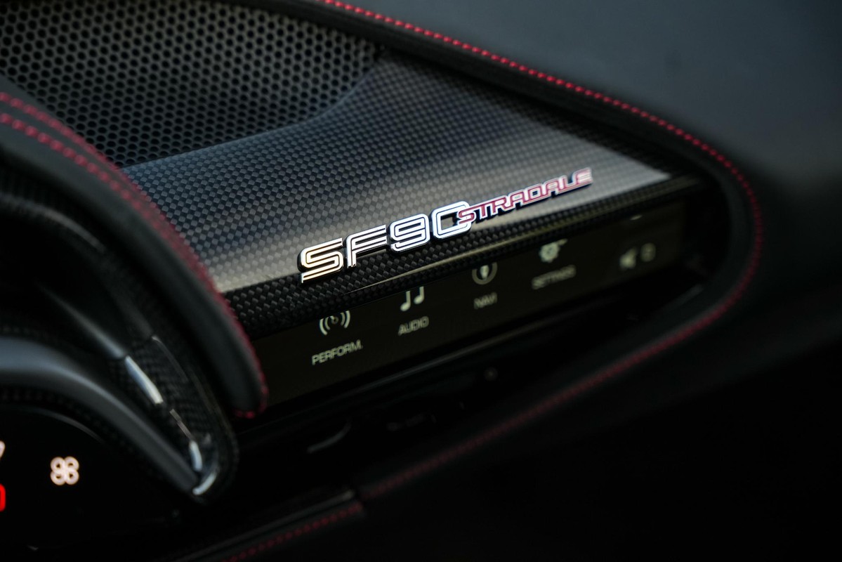 Ferrari SF90 Stradale