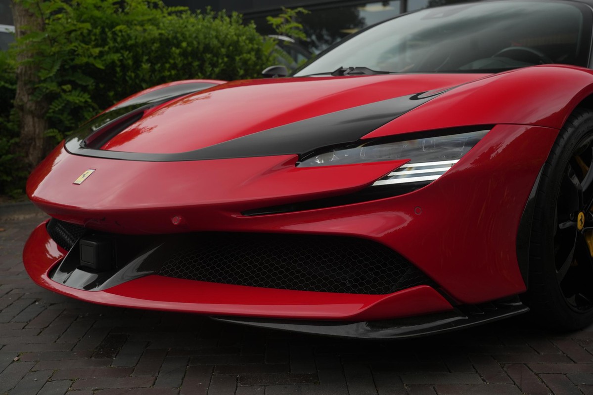 Ferrari SF90 Stradale