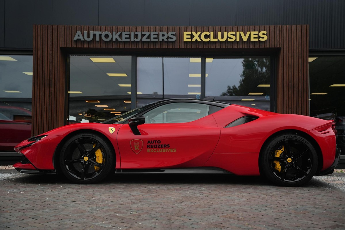 Ferrari SF90 Stradale
