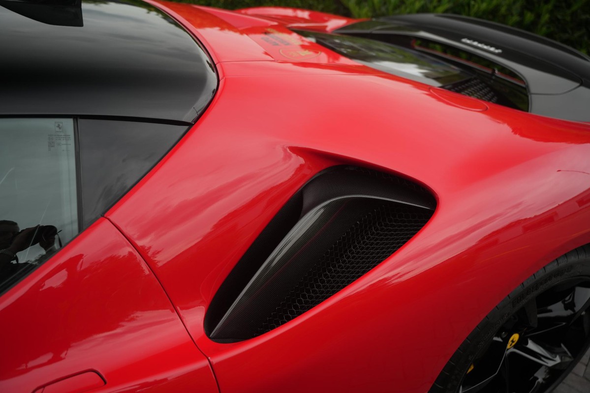 Ferrari SF90 Stradale