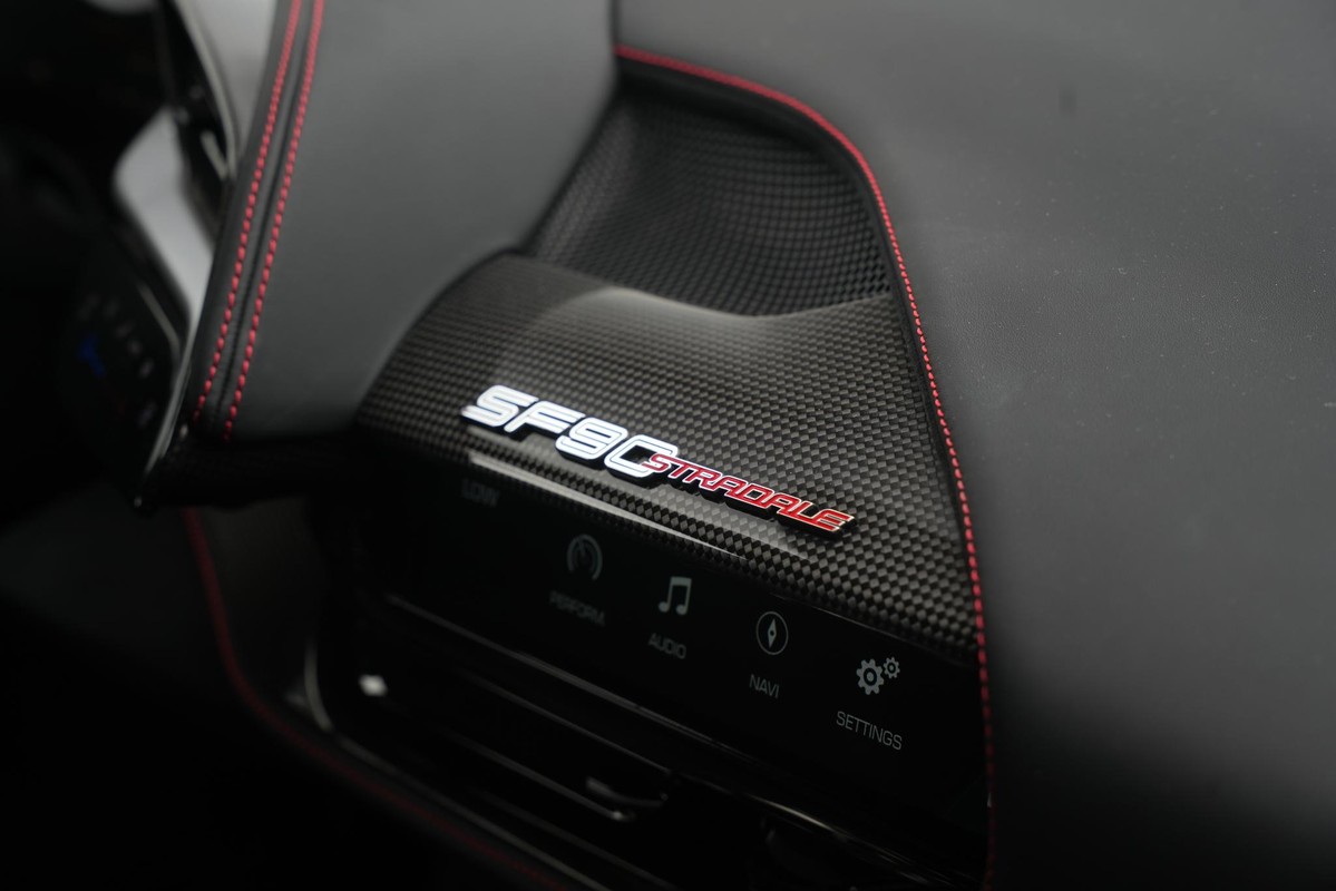 Ferrari SF90 Stradale