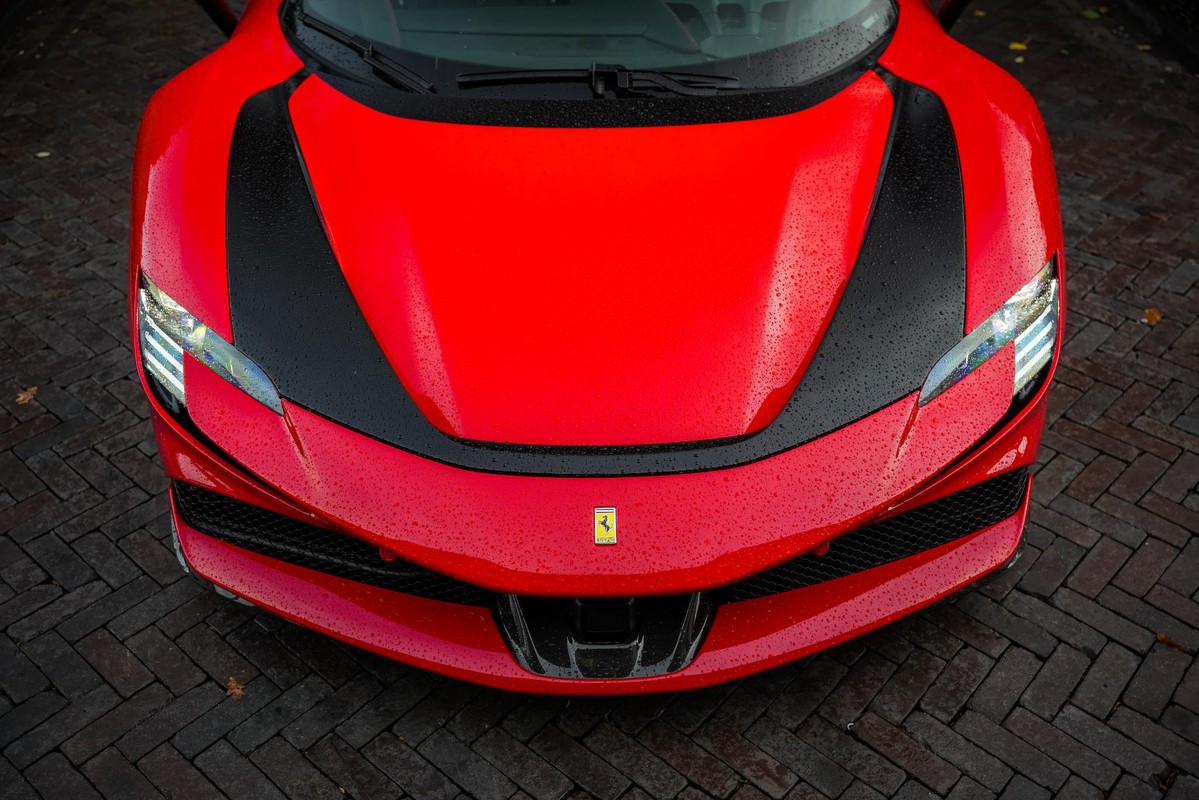 Ferrari SF90 Stradale