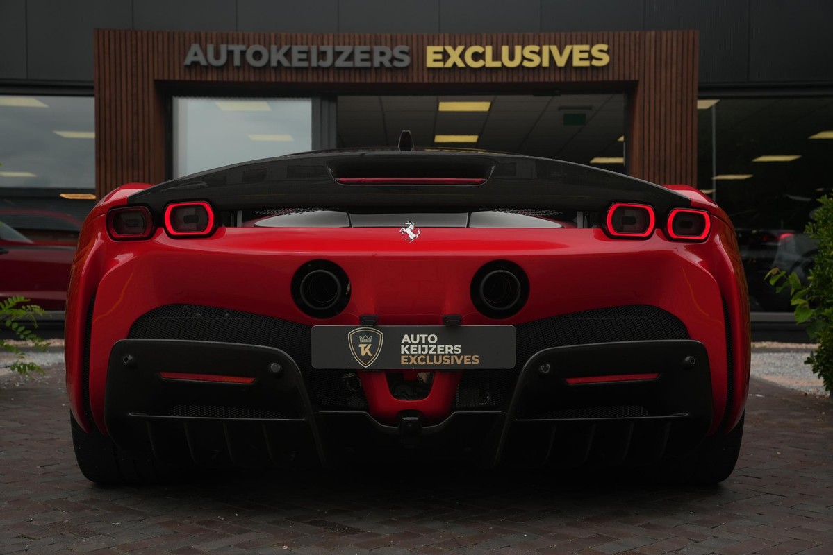 Ferrari SF90 Stradale