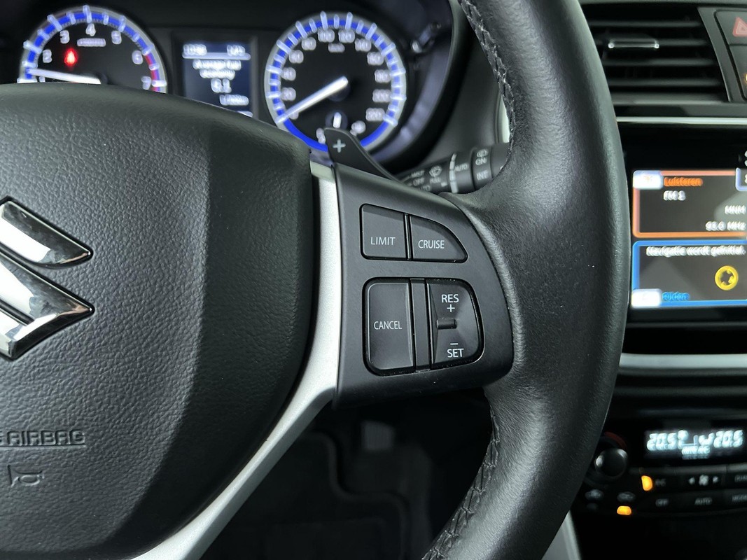 Suzuki S-Cross