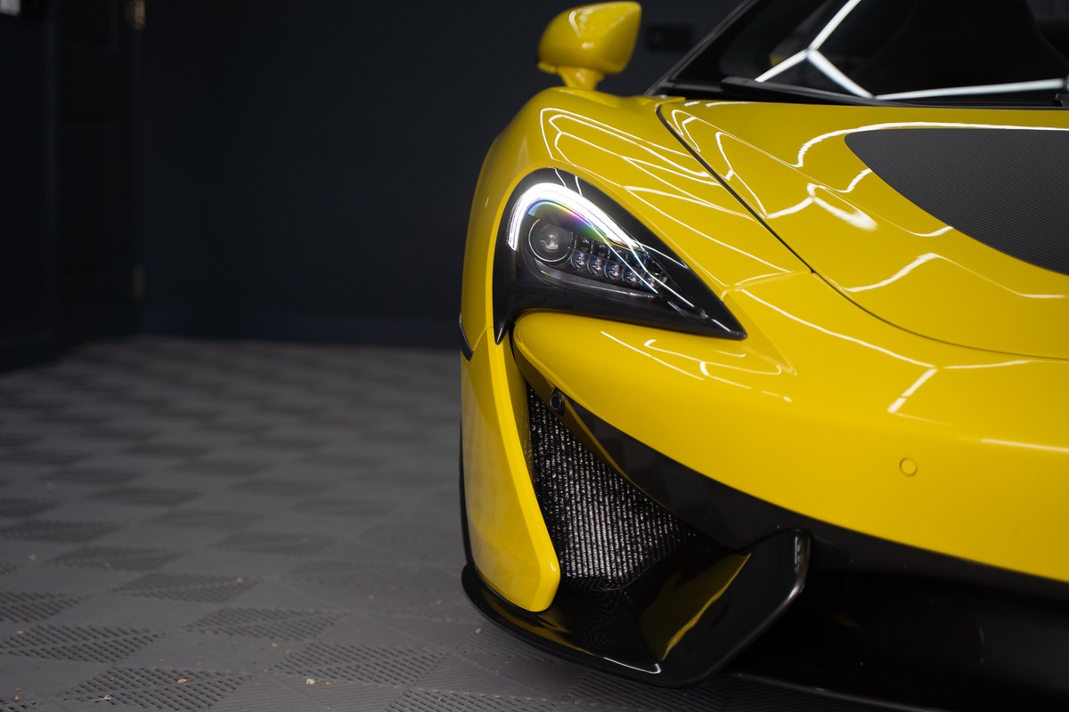McLaren 570S