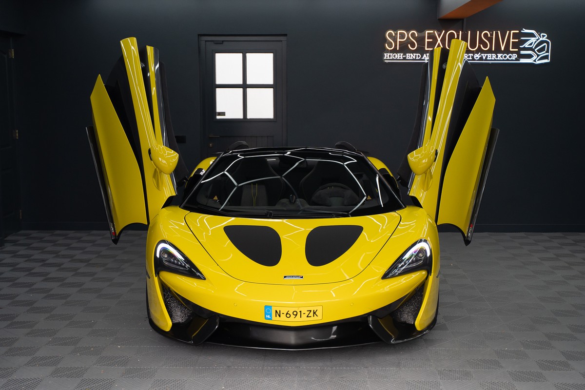 McLaren 570S