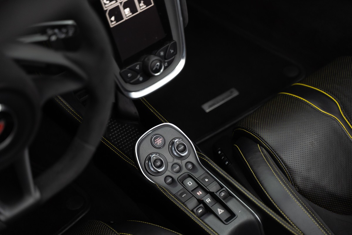 McLaren 570S