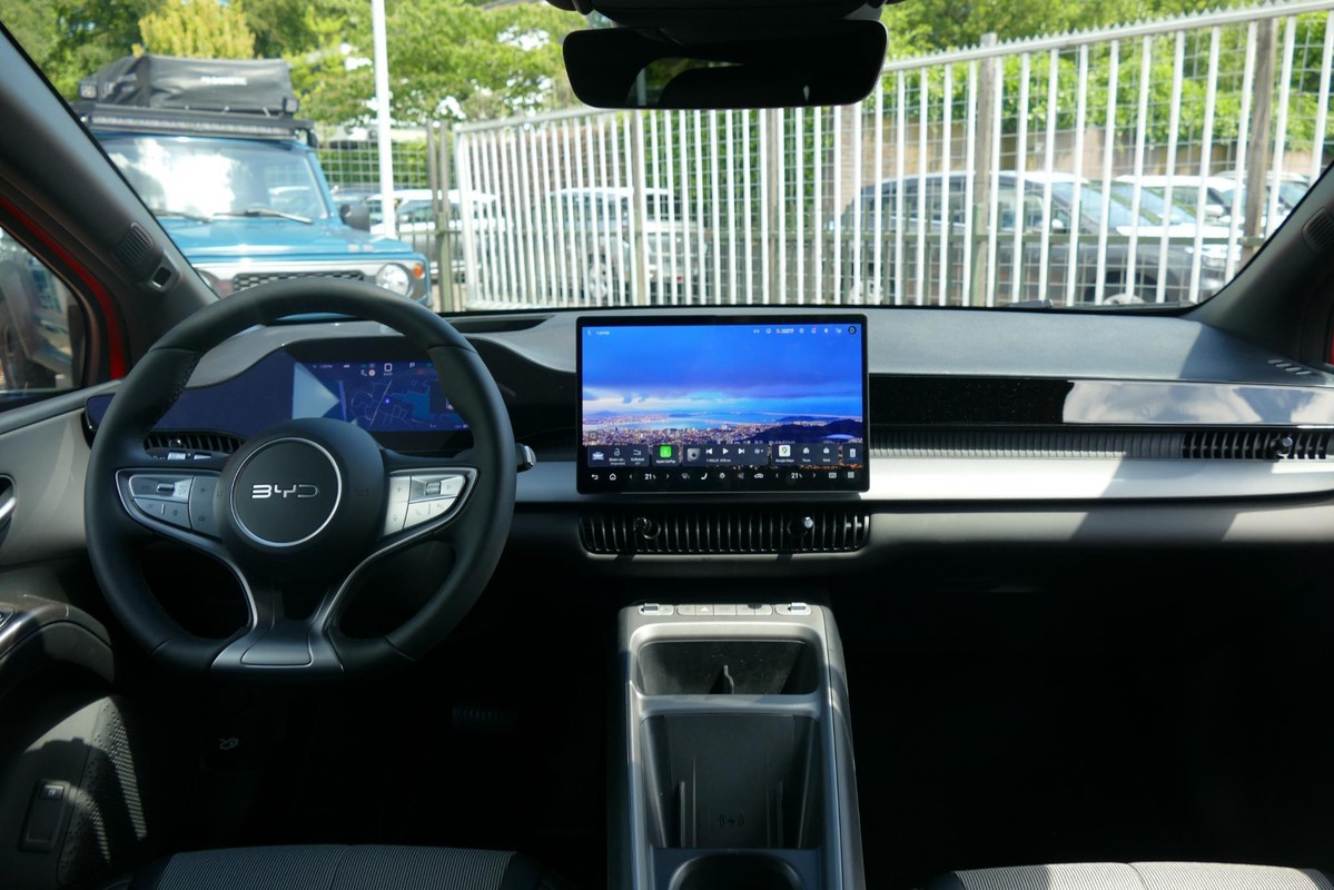 BYD DOLPHIN
