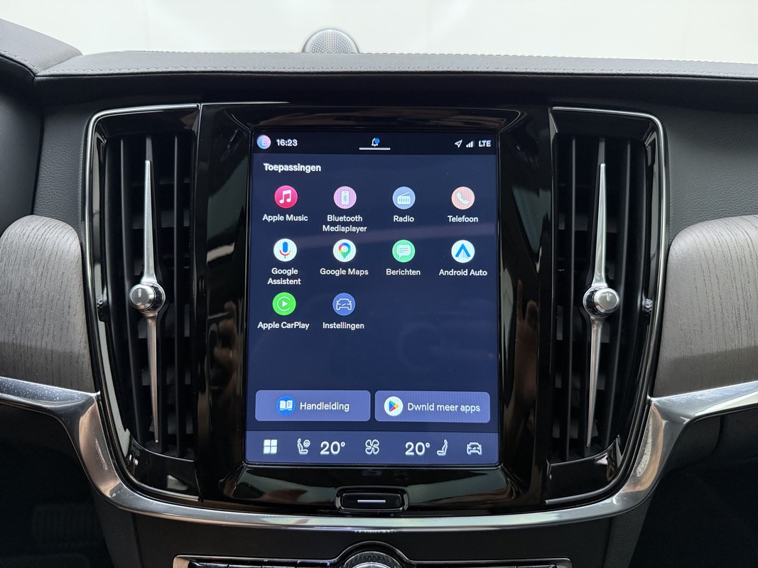 Volvo S90